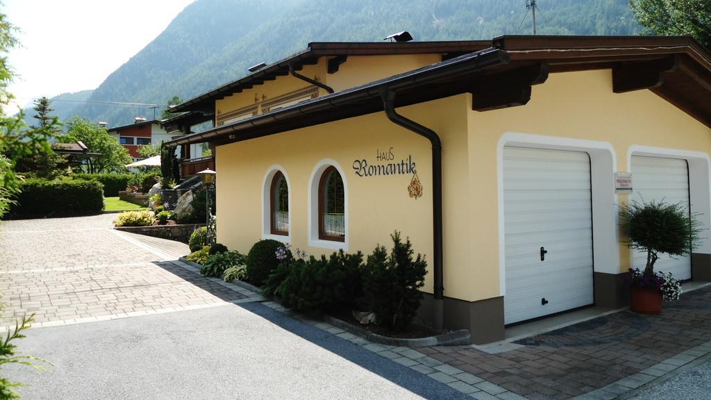 Haus Romantik Umhausen Exteriör bild